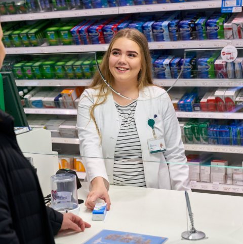 Raunfærnimat á móti Fagnámi í verslun og þjónustu